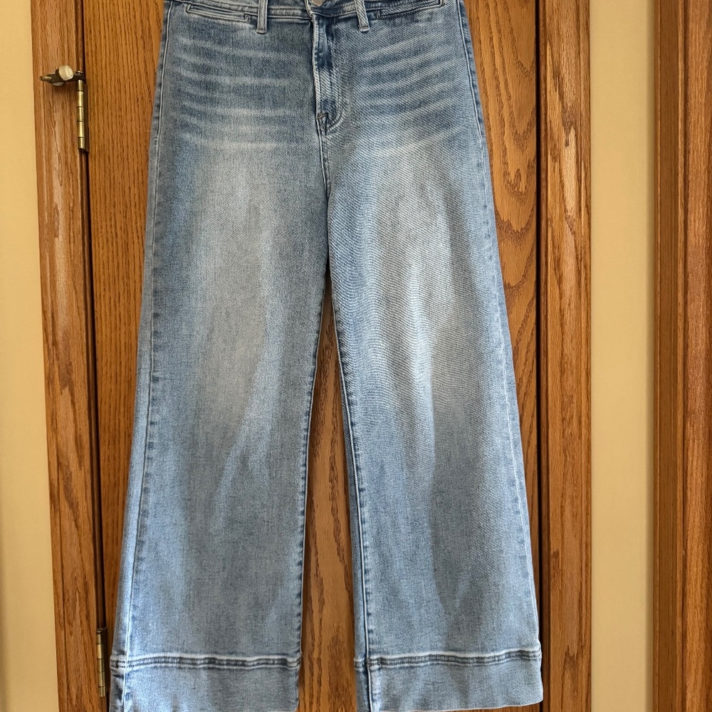 Risen Wide Leg Crop Jean size 9/29